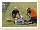 Ingo und Eitel bei den Startvorbereitungen